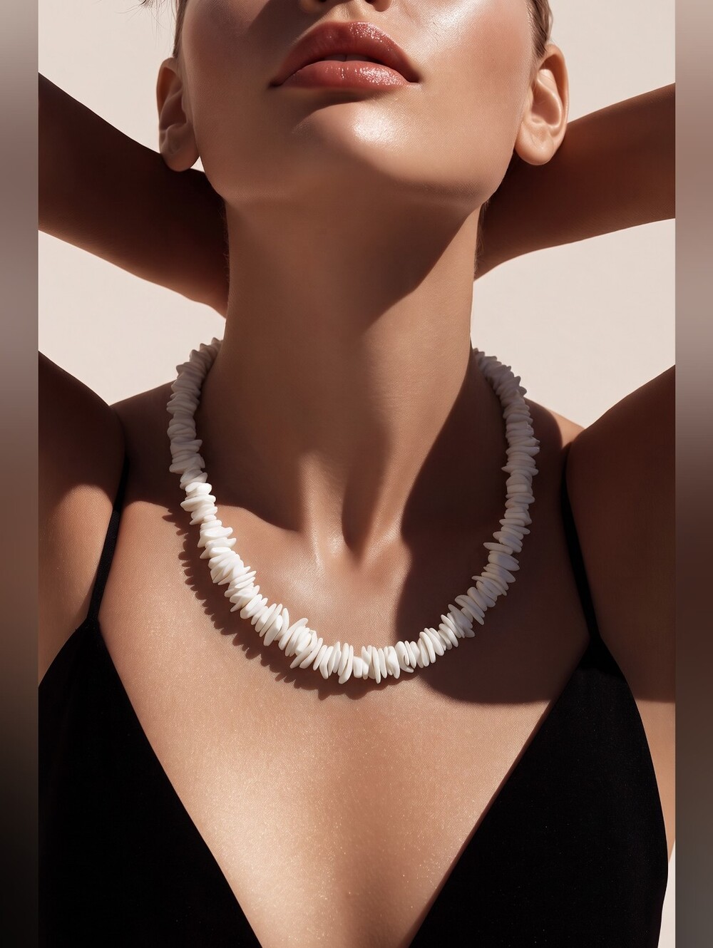 NWT VIVALIFE - White Shell Chip Necklace - Unisex Jewelry
